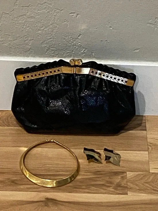 Vintage clutch and jewelry bundle! 3 pieces for your next date night! - Picture 3 of 3